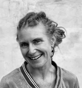 Nina Carlgren Lyckmar arbetar som säljare och teamledare på OIM Sweden